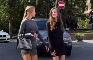 Rusia intenta embellecer los refugios antiaéreos recién construidos mientras el Kremlin publica un extraño video de modelos llamativas ingresando a un refugio de evacuación