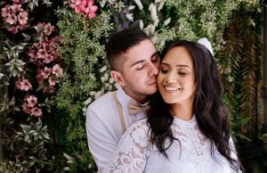 Tragedia cuando una pareja se lanza a la muerte con su bebé en un intento desesperado por huir del infierno en su apartamento del séptimo piso