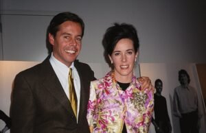 Kate Spade sufría angustia mental y bebía sola en los últimos años antes de su suicidio, revela una amiga