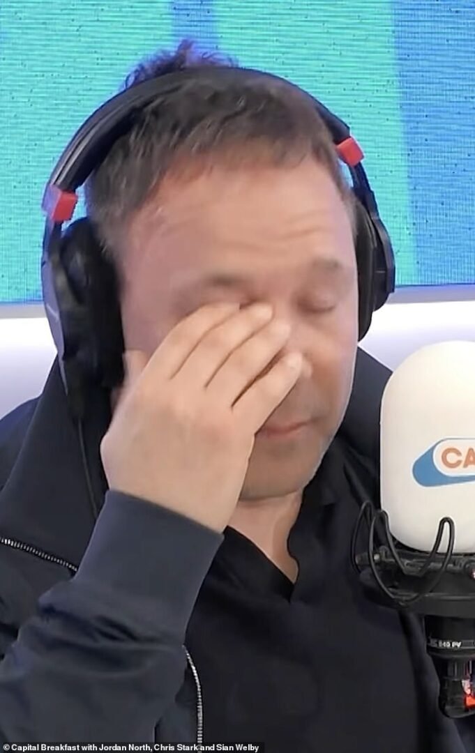 96346319-14514565-Stephen_Graham_broke_down_in_tears_as_he_spoke_about_his_father_-a-1_1742385652582.jpg