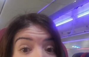 La pareja dijo que esperaba más de dos horas en la silla de ruedas en el vuelo; Latam reclamó ‘comportamiento insuficiente’