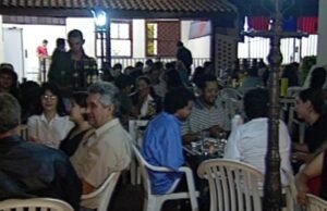 Linda, Beautiful and Bar: Hace 25 años ‘Sextou’ ‘Sextou’ ya estaba caracterizado por Barzinho después del trabajo en Campo Grand