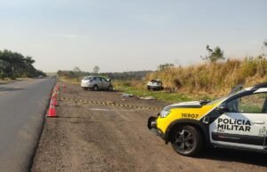 Los adolescentes mueren y un automóvil infantil en un asiento de automóvil está dañado después de una lesión en la carretera de Parana