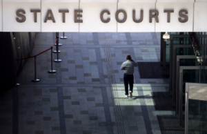 Un miembro del consejo de organizaciones religiosas que se comportaron sexualmente en contra del niño recibieron más de 13 años de cárcel