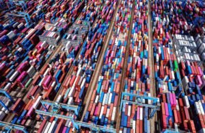 A pesar de la invasión de América, el comercio chino se está enriqueciendo