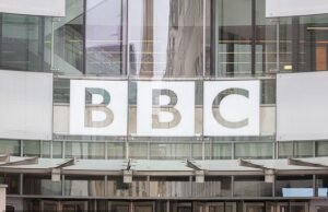 BBC ‘prohíbe las estrellas del uso de términos amigables como pareja y cariño’ a raíz de los escándalos de mal comportamiento