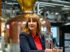 El desesperado Reeves “podría combinar monstruosos aumentos de impuestos presupuestarios con una revisión de los impuestos municipales”, en medio de temores de un “cargo de salida” para los millonarios que huyen.