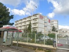 Niña británica de tres años lucha por su vida después de ser sacada inconsciente de la piscina de un hotel en una isla turística griega