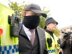 El director de una funeraria admite haber dado a las mujeres cenizas que falsamente afirmó que eran sus bebés por nacer