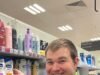 Un voluntario autista es ‘despedido’ de Waitrose después de que su familia le preguntara si le podían empezar a pagar después de años de abastecer los estantes de forma gratuita