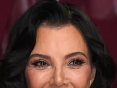 El uso de filtros de Kris Jenner expuesto en una foto de la alfombra roja revela el resultado REAL del lavado de cara de 100.000 dólares de la estrella