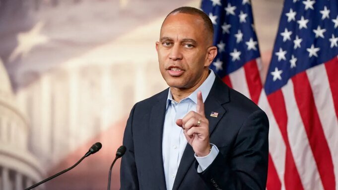 1761948363_hakeem-jeffries-government-shutdown-2025.jpg