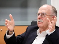 Ministro de Agricultura mexicano discutirá con su homólogo estadounidense la apertura de la frontera al ganado en medio de un brote de gusano barrenador