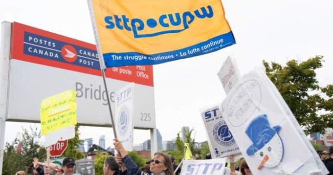 CUPW-Oct-4.jpg