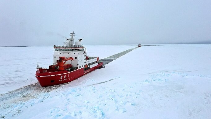 china-arctic-expedition-icebreaker.jpg