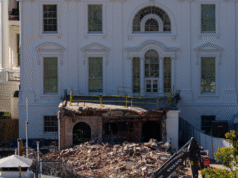 FOTOS: Una mirada al progreso de la construcción del salón de baile de Trump