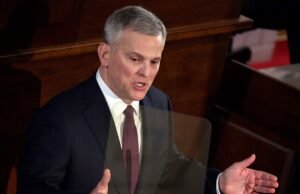 El gobernador de Carolina del Norte firma la ley de Iryna a pesar de las críticas al proyecto de ley republicano