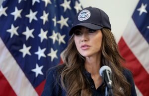 Kristi Noem respalda a los agentes federales mientras continúan los arrestos a pesar del rechazo al santuario