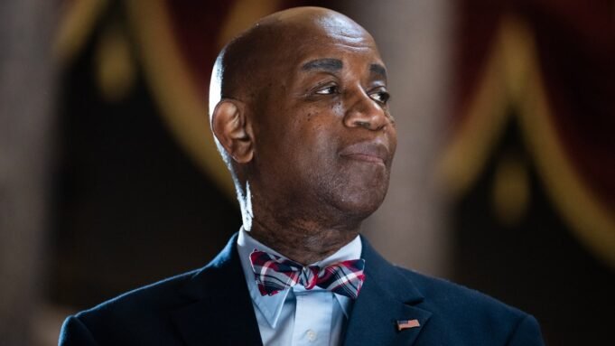 senate-chaplain-barry-black.jpg