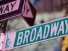 Broadway entra en una época de ansiedad mientras la acción laboral amenaza con agitar los teatros