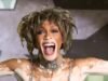 Los fanáticos de Whitney Houston critican a Winnie Harlow por ‘convertir su dolor en un disfraz de Halloween’