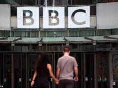 ‘¡Deberían rodar cabezas!’: el jefe de la BBC, Tim Davie, se fue luchando por su trabajo por una ‘impactante’ disputa por la imparcialidad, mientras una corporación es acusada de ‘impulsar las mentiras de Hamás por todo el mundo’