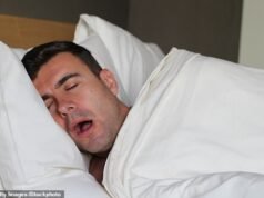 La mitad de nosotros respiramos por la boca, no por la nariz, lo que aumenta el riesgo de obesidad, problemas cardíacos y mal aliento. Ahora los médicos revelan cómo saber si lo haces… y las formas fáciles de detenerlo