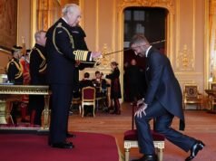 ¿Una referencia descarada a los Goldenballs? Sir David Beckham es nombrado caballero mientras un cuarteto de cuerda clásico toca extrañamente el éxito de KPop Demon Hunters Golden