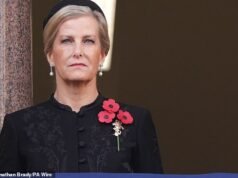 La conmovedora razón de Sophie, duquesa de Edimburgo, para lucir tres amapolas el Domingo del Recuerdo con la reina Camilla