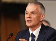 Actualizaciones en vivo: Reacción cuando el director general de la BBC, Tim Davie, renuncia junto con el director ejecutivo de noticias después de que el discurso de Trump fuera manipulado