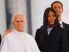 Naomi Campbell entrega al Papa León XIV un libro ‘picante’ tras conocerlo durante una audiencia en el Vaticano