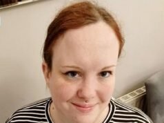 Homenajes a una mujer “hermosa y amable”, de 34 años, apuñalada en el cuello durante un “ataque no provocado” en el centro de la ciudad de Birmingham, mientras el sospechoso, de 21 años, comparece ante el tribunal