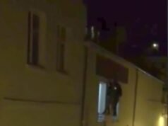 Una mujer embarazada vista colgando de una ventana de Bataclan rompe su silencio 10 años después de la masacre de ISIS mientras el héroe que arriesgó su vida para salvarla revela que se ha convertido en su ‘hermana de armas’