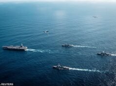 El mundo espera para ver si Trump atacará a Venezuela: el principal asesor militar del presidente se dirige a una región donde Estados Unidos ha reunido una enorme flota de buques de guerra mientras crece la presión sobre Maduro para que renuncie