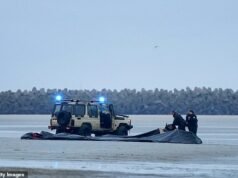 La policía francesa “utilizará redes para interceptar a los inmigrantes que intentan cruzar el Canal de la Mancha” a pesar del temor de que la táctica provoque muertes