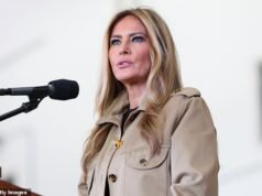 Melania Trump pronuncia un discurso “distópico” ante las tropas que provoca una crisis