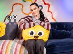 Jessie J se convierte en la última estrella en leer CBeebies Bedtime Story después de darle OTRO golpe a su exnovio Channing Tatum.