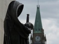 Ottawa rechazó un aumento de 28.000 dólares para jueces federales, citando aranceles y costos de defensa.