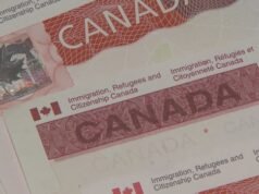 El gobierno está reduciendo el número de residentes temporales en Canadá