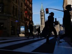 El presupuesto de Carney recortará 16.000 puestos de trabajo en el servicio público en 3 años