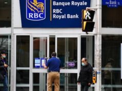 Más avisos de cierre de bancos y cambio de cheques más fácil: 5 pepitas enterradas en el presupuesto del martes