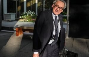 Las promesas presupuestarias significan 40.000 recortes de empleos y cierres de programas: el principal funcionario público de Canadá