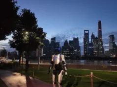 Un robot humanoide chino ha establecido un récord mundial en una caminata de tres días
