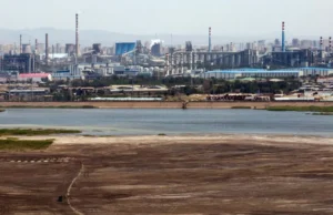 Cómo una pequeña isla china alcanzó el dominio químico mundial