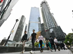 A medida que las empresas chinas se multipliquen aquí, ¿se arraigará la cultura 996 en Singapur?