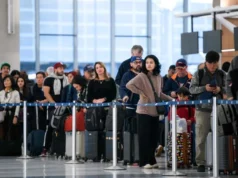 El cierre podría obligar a Estados Unidos a cerrar parte del espacio aéreo la próxima semana, los funcionarios ven un “caos masivo”