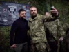 Zelensky de Ucrania visita tropas cerca del frente de Zaporizhia mientras aumenta la presión rusa