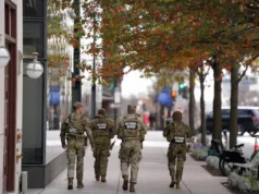 Trump suspenderá la inmigración del “Tercer Mundo” mientras el sospechoso del tiroteo de la Guardia Nacional enfrenta cargos de asesinato