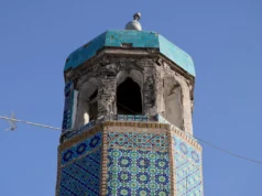 Los afganos han pedido al gobierno talibán que ayude a reparar la Mezquita Azul tras el terremoto.