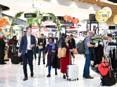 Los neozelandeses salen en cifras récord mientras la economía se estanca